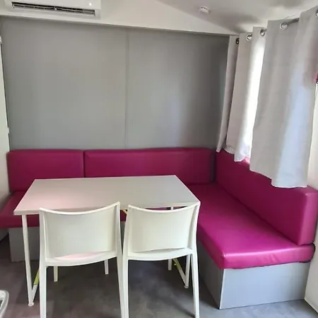 Joli Mobil